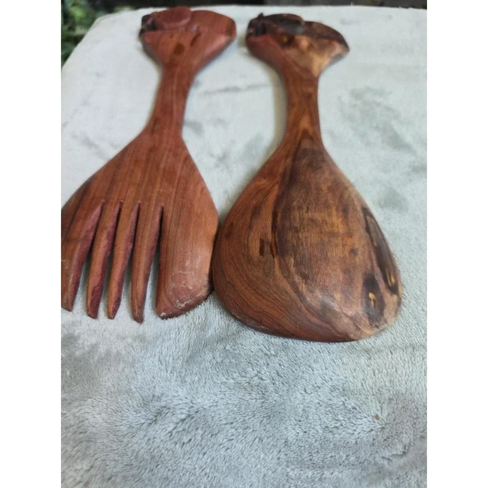 HAND CARVED OLIVE WOOD Bear SALAD SERVERS 2PC SET 11